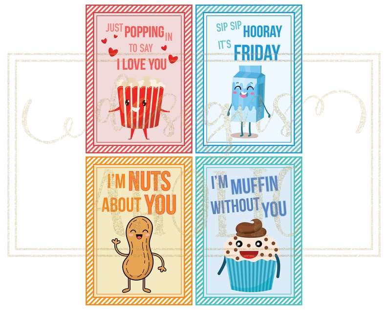 Peut inclure: Quatre cartes color&eacute;es avec des personnages de nourriture de dessin anim&eacute; et du texte. La carte en haut &agrave; gauche dit "Juste en train de &eacute;clater pour dire Je t'aime" avec un personnage de pop-corn. La carte en haut &agrave; droite dit "Sip Sip Hourra C'est vendredi" avec un carton de lait. La carte en bas &agrave; gauche dit "Je suis fou de toi" avec une cacahu&egrave;te. La carte en bas &agrave; droite dit "Je suis muffin sans toi" avec un cupcake.