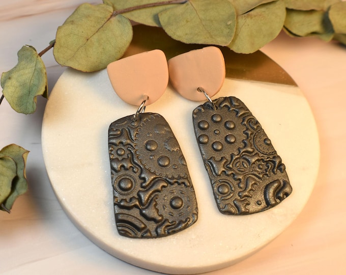 Fall Boho Clay Earrings: Retro Gray & Tan Pattern