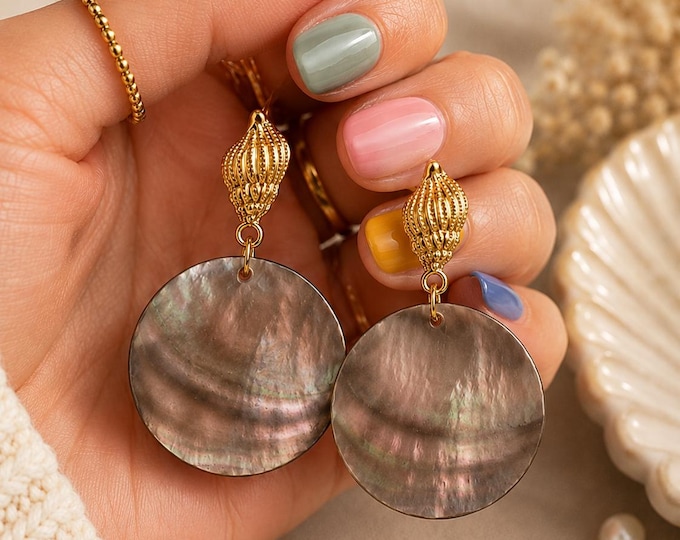 Black Mother of Pearl Disc Earrings, Gold Conch Shell Earrings, Coastal Beach Jewelry, Ocean Inspired Dangle Earrings, Nautical Gift for Her