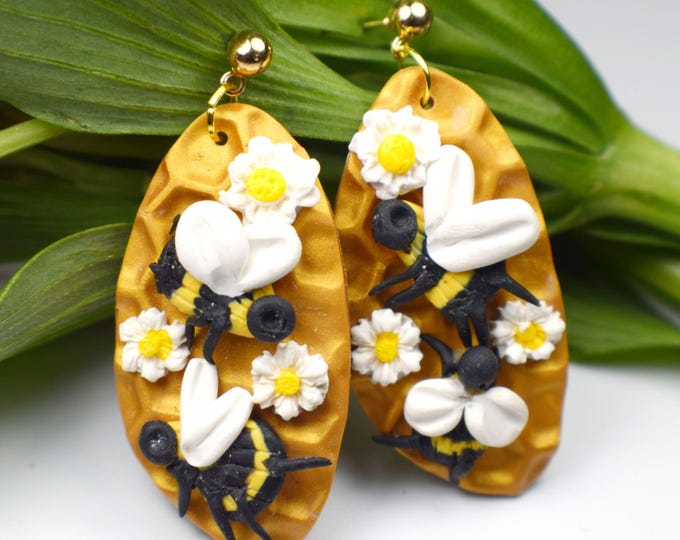 Bumble Bee Earrings, Flower Earrings, Clay Earrings, Nature Earrings