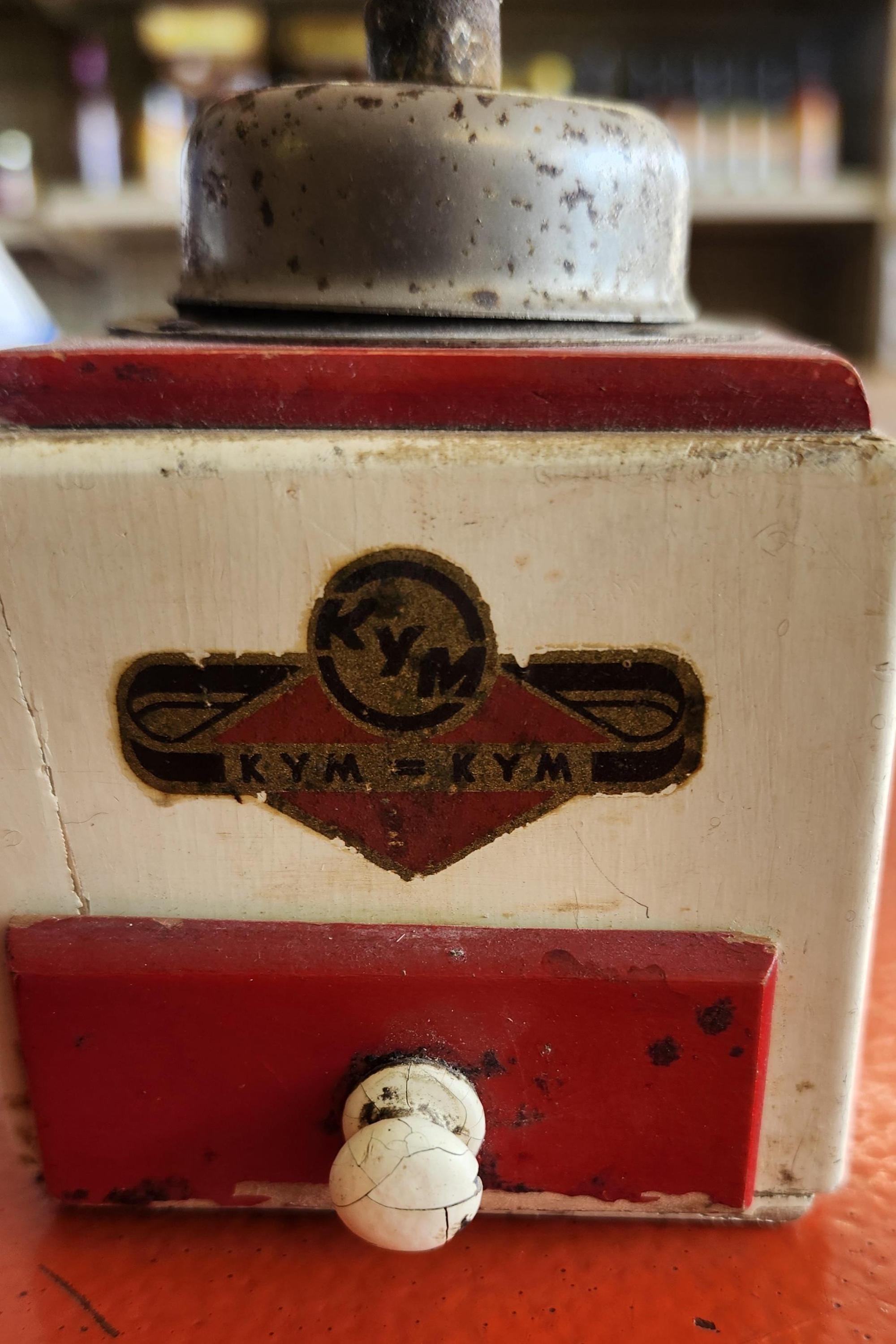 コーヒーミル・アンティーク　ドイツＫＹＭ社製　ほとんど未使用 ヴィンテージのドイツ製KYMコーヒーグラインダー。1930年代の