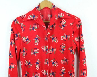 Vintage 70s Womens Red Polyester Button Down Shirt Disco Big Collar Geometric S