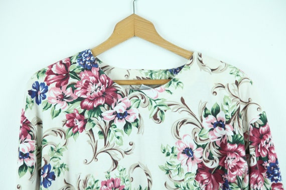 FLAWS Vintage 90s Large Floral Print Jersey Shirt… - image 2