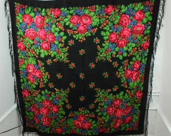 Vintage Pavlovo Russian Wool Scarf Shawl Piano Fringe Floral Babushka Granny 56"