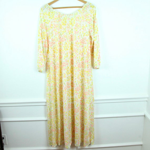 FLAW Vintage 70s Nylon Floral Long Sleeve Nightgo… - image 8