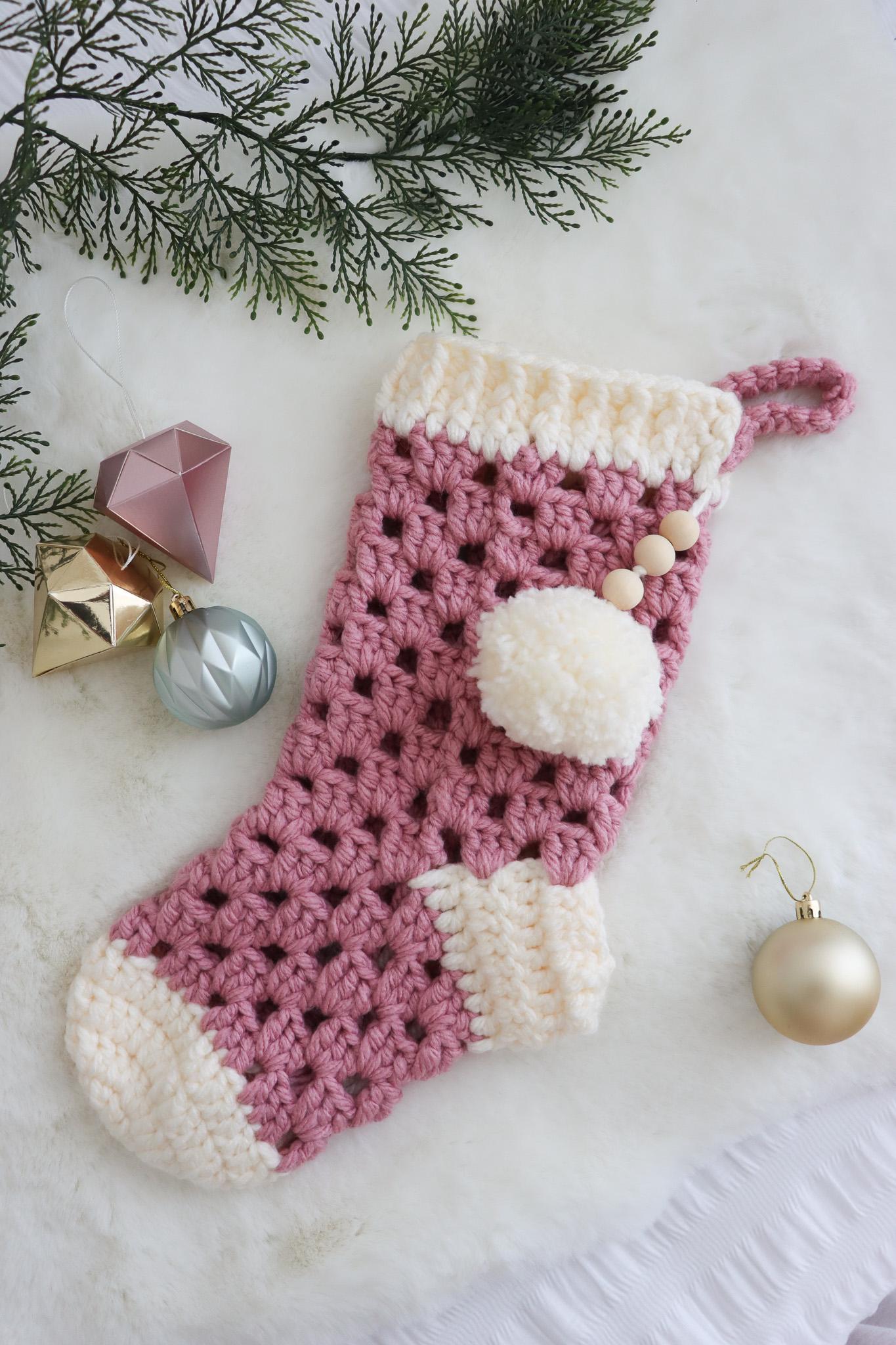 CROCHET GRANNY STOCKING & Video / Crochet Christmas Stocking Pattern ...