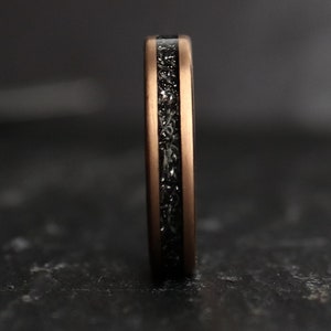 Armstrong, roséguldmeteoritring, meteoritdamring, vigselring för kvinnor, 4 mm guldring, 18k roséguld, bröllop, Thorum bild 5