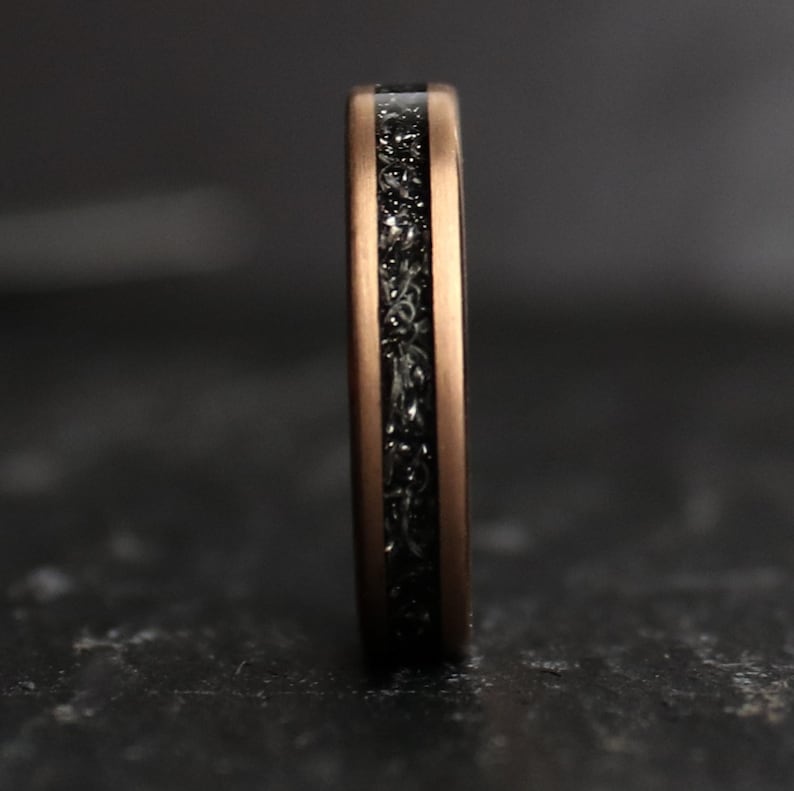 Armstrong, roséguldmeteoritring, meteoritdamring, vigselring för kvinnor, 4 mm guldring, 18k roséguld, bröllop, Thorum bild 5