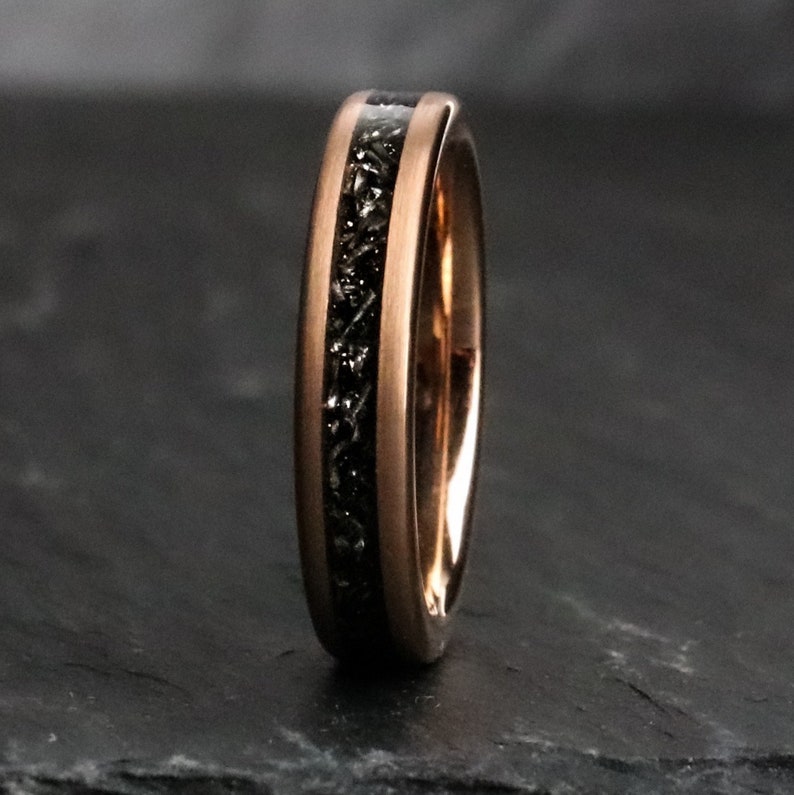 Armstrong, roséguldmeteoritring, meteoritdamring, vigselring för kvinnor, 4 mm guldring, 18k roséguld, bröllop, Thorum bild 2