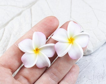 Plumeria earrings, Realistic tropical flower earrings Frangipani, White wedding hawaiian earrings