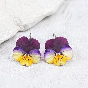 Pansy earrings Realistic flower earrings Floral earrings Pansies jewelry
