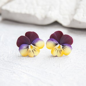 Mini pansy stud earrings Miniature  floral stud earrings Realistic flower earrings