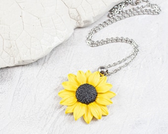 Sunflower necklace, Sunflower bridesmaid, Yellow flower pendant, Floral jewelry