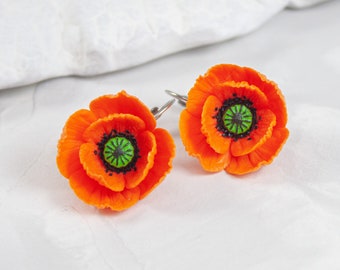 Orange poppy earrings.  Polymer clay flowers. Poppy jewelry. Orange flower earrings. Botanical earrings. Floral jewelry