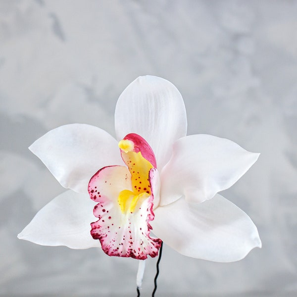 Hairpin with large white orchid. Bridal hair flower. Real touch tropical flowers. Orchid jewelry