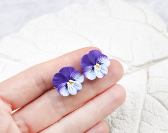 Mini pansy stud earrings. Realistic flower earrings. Miniature  floral stud earrings