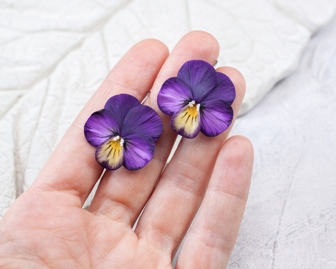 Pansy Earrings Realistic Flower Earrings Floral Earrings Pansy Etsy