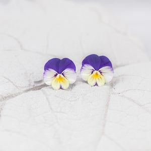 Mini pansy stud earrings. Miniature  floral stud earrings