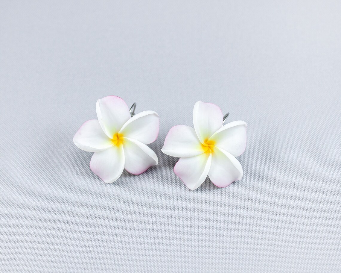 Plumeria earrings Realistic tropical flower earrings Etsy