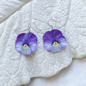 Pansy earrings. Realistic flower statement earrings. Pansies jewelry image 3