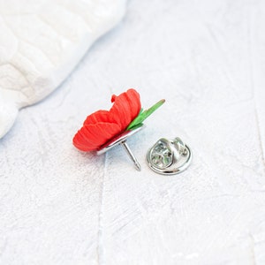 Poppy brooch. Red poppy lapel pin. August Birth Flower jewelry image 4