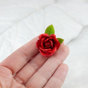 Rose brooch. Brooch with realistic flowers. Handmade Dark Red Floral Pin