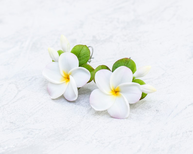 Plumeria earrings Realistic hawaiian flower Frangipani earrings Bridesmaid earrings image 4