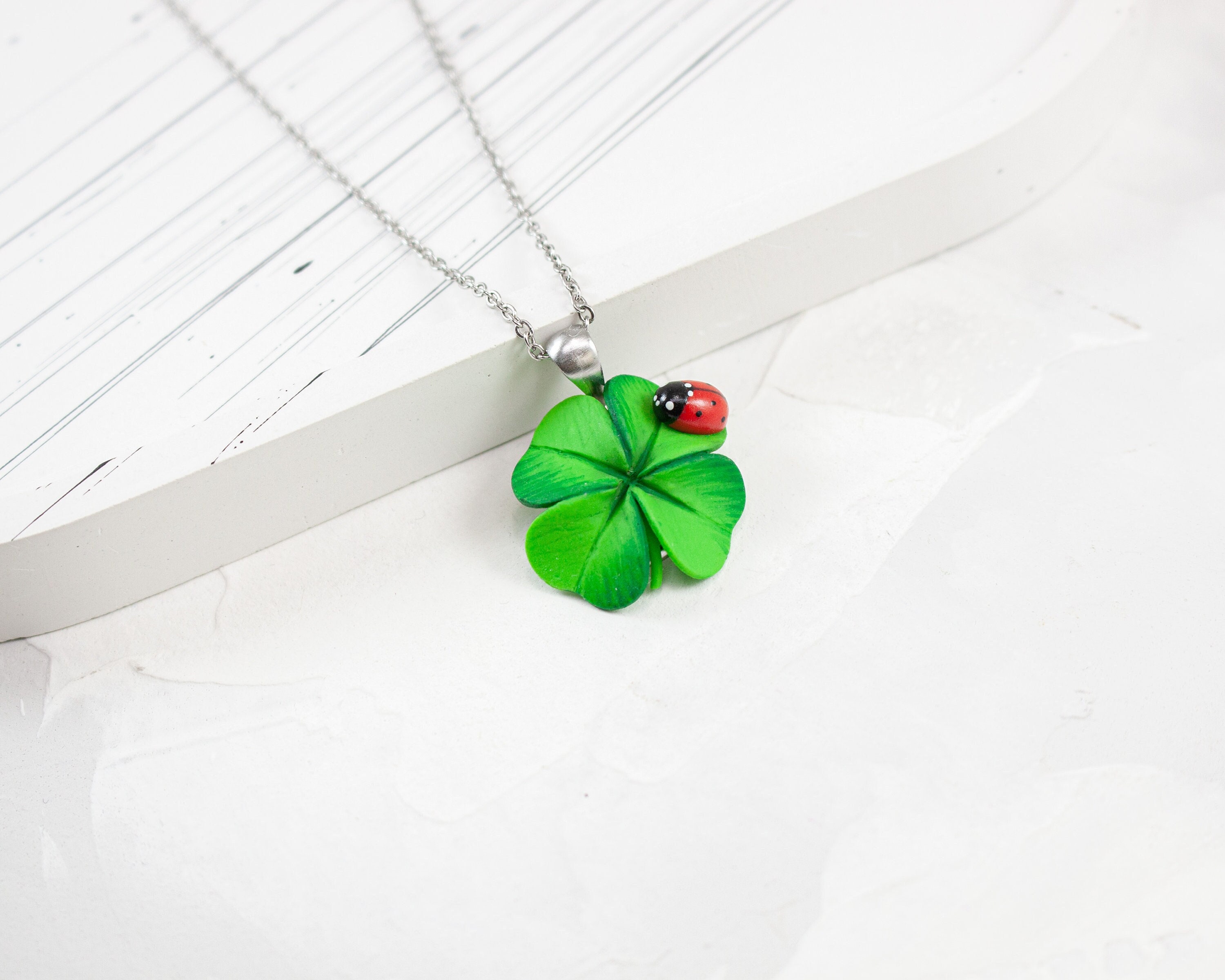 Pendentif Coccinelle Porte-bonheur En Argent 925 Avec Feuille De Trèfle - Unisexe - Neuf Avec étiquettes
