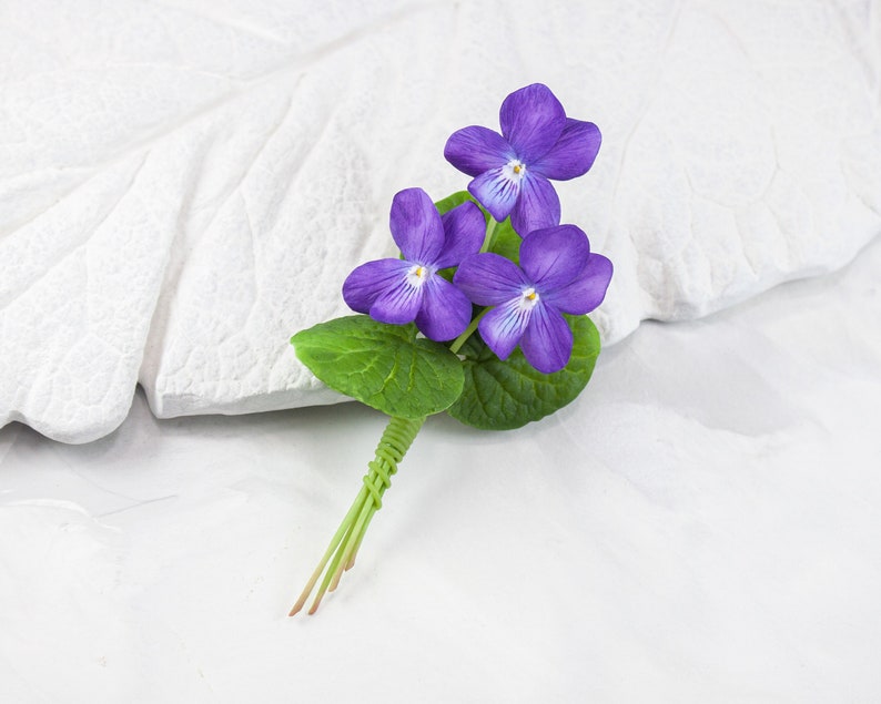 Wild violets brooch. Brooch with realistic flowers. Spring brooch image 1