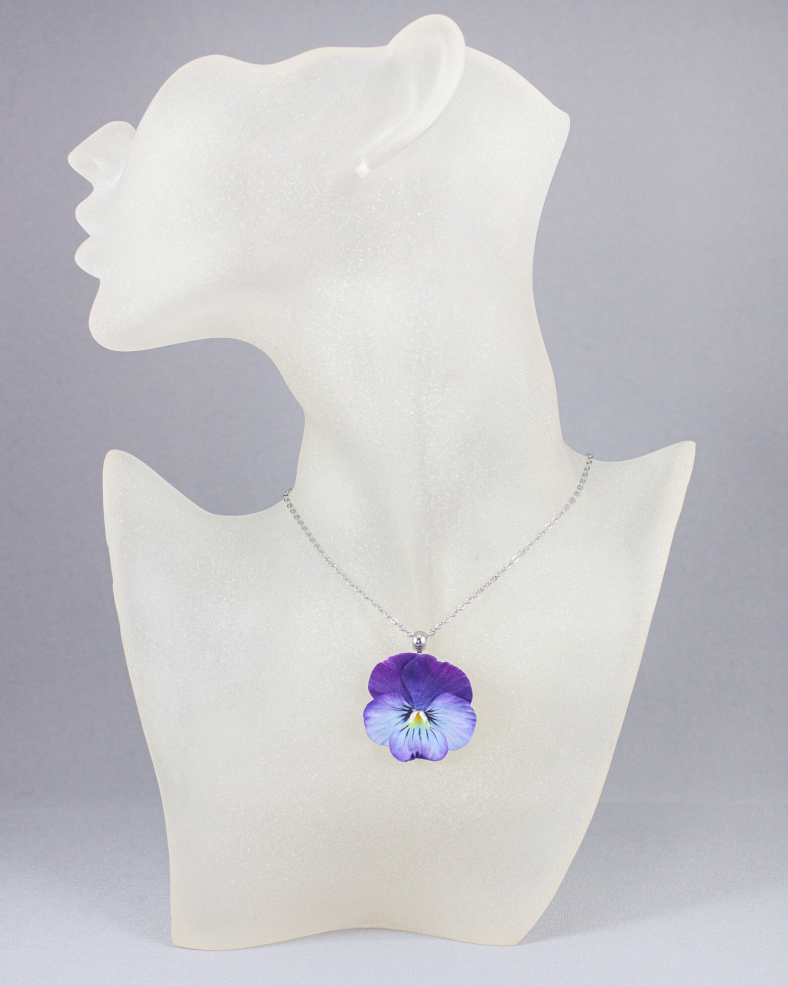 Purple pansy pendant Realistic flower jewelry Floral jewelry Etsy