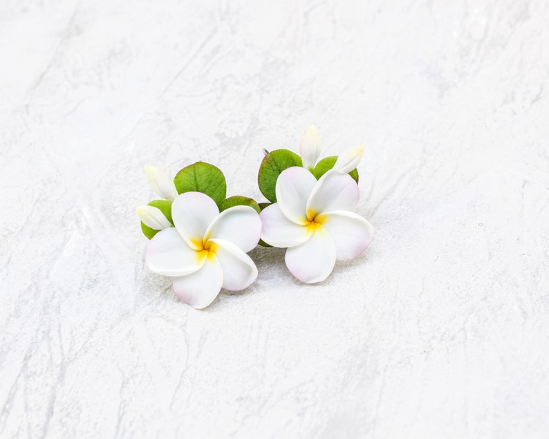 Plumeria earrings Realistic hawaiian flower Frangipani earrings Bridesmaid earrings image 1