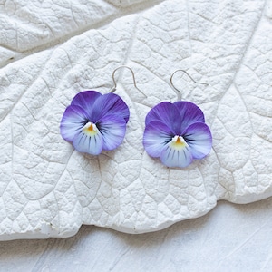 Pansy earrings. Realistic flower statement earrings. Pansies jewelry image 2