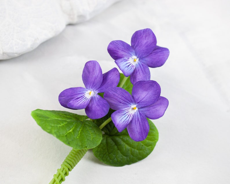 Wild violets brooch. Brooch with realistic flowers. Spring brooch image 5