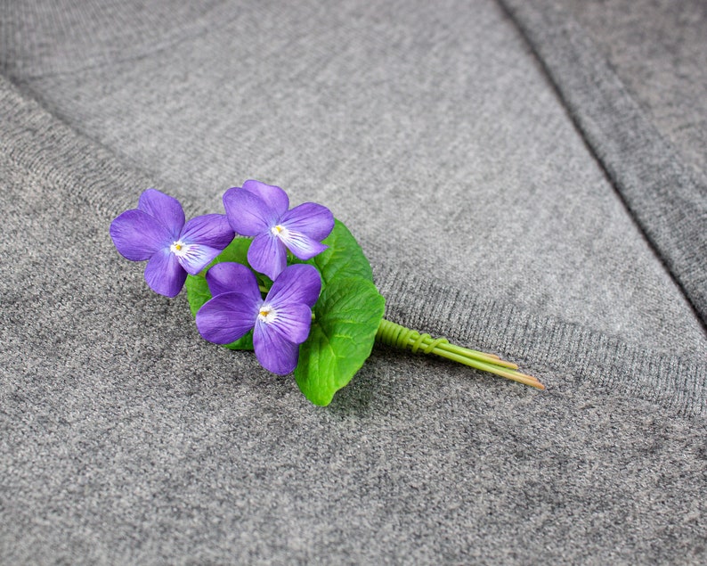 Wild violets brooch. Brooch with realistic flowers. Spring brooch image 9