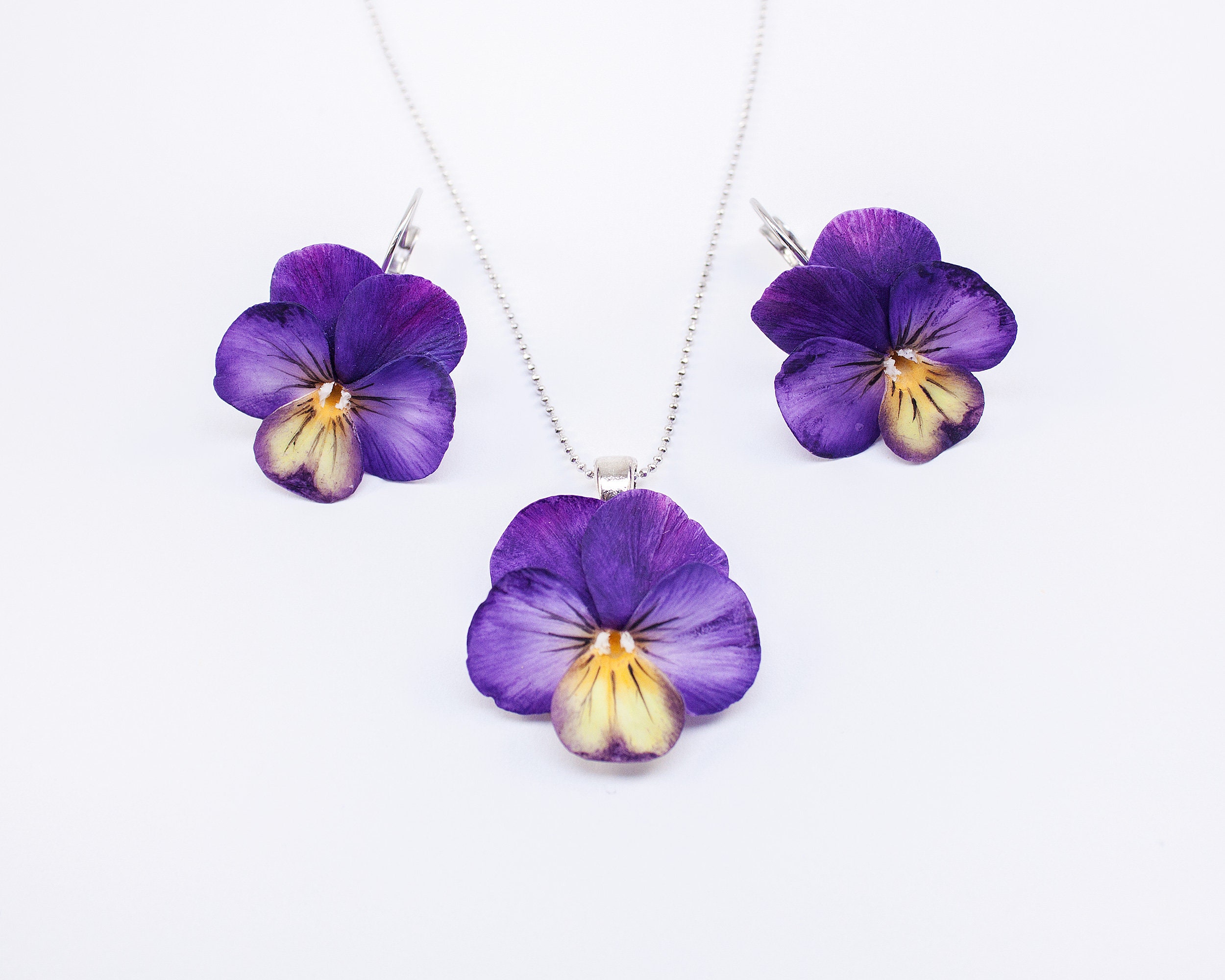 Pansy jewelry set. Realistic flower. Pansy earrings. Pansy Etsy