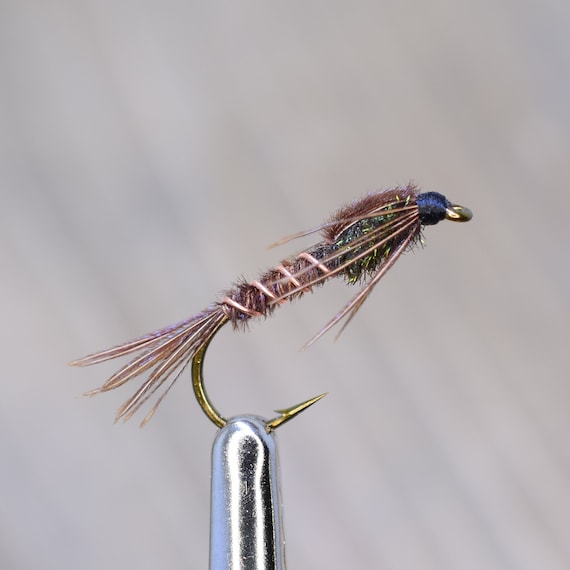 4 V Fly Size 10 Custom Gold Bead Stick Fly Trout /& Sea Trout Flies