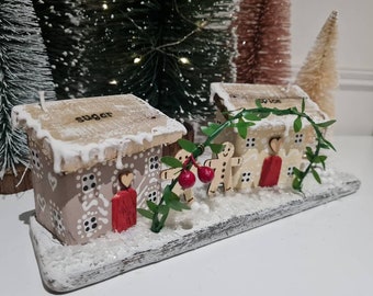Sugar and spice driftwood christmas cottages with gingerbread men christmas tree and garland,christmas gift.gingerbread gift.