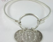 Handgefertigten Sterling Silver Charm Bracelet mit echten viktorianische Liebe Token