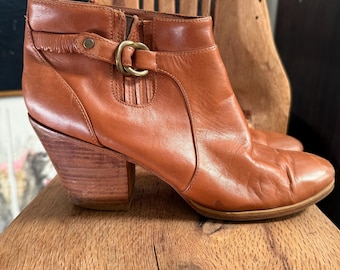 Bota de couro Rachel Comey, cor caramelo, tamanho 8,5-9