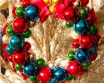 16” Handmade Wreath with Glass Bulb Ornaments| Vintage Christmas Wreath | Shiny Brite Christmas Bulbs| 60s 70s | Christmas Bulb Wreath