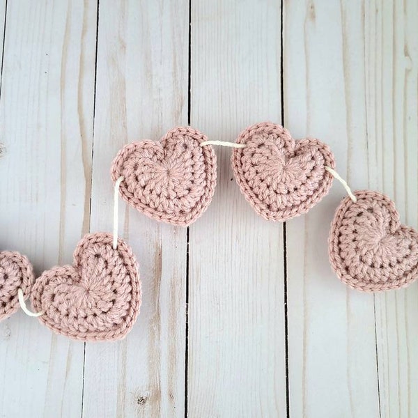 Pink heart garland - valentine decor - hearts decor - fireplace decor - crochet heart garland - heart bunting - MADE TO ORDER