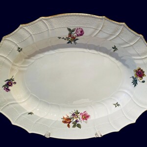 Exceptional 18” KPM Berlin Neu-Ozier Platter Deutsche Blumen Blue Sceptre Mark image 1