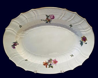 Exceptional 18” KPM Berlin Neu-Ozier Platter Deutsche Blumen Blue Sceptre Mark