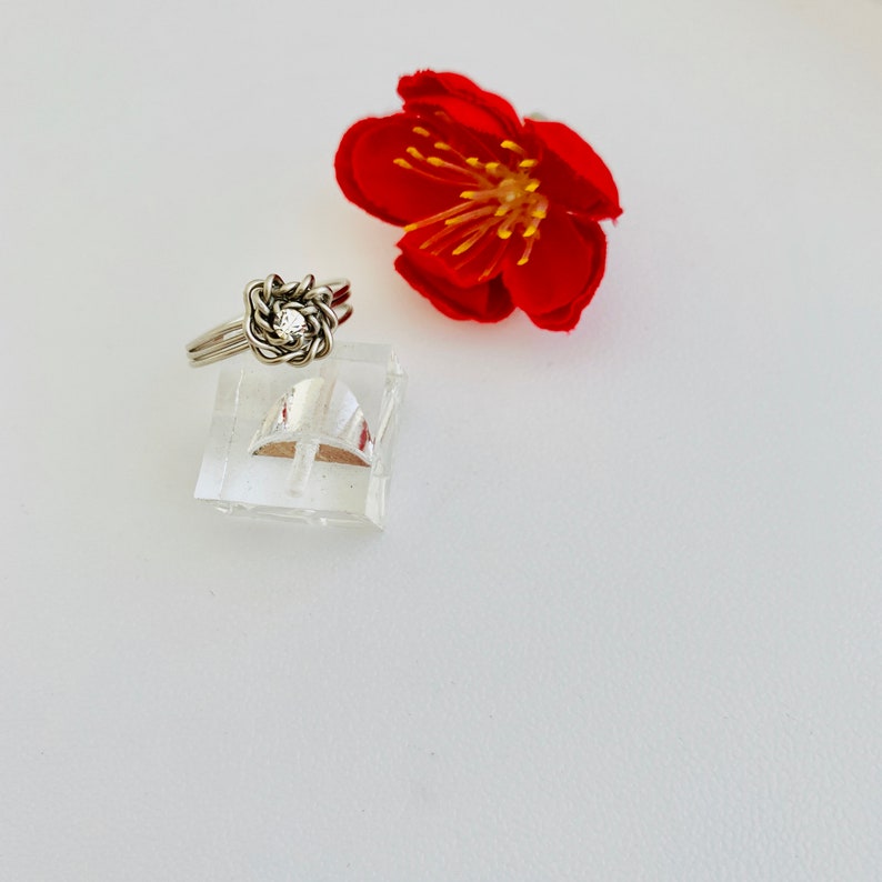 size 7.5 Delicate Crystal Flower Ring