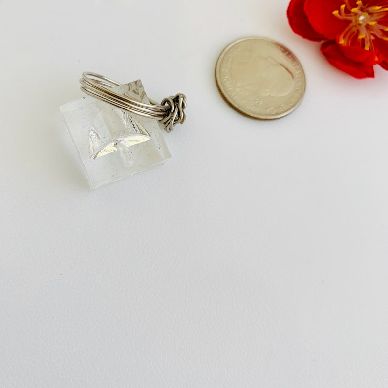 size 7.5 Delicate Crystal Flower Ring