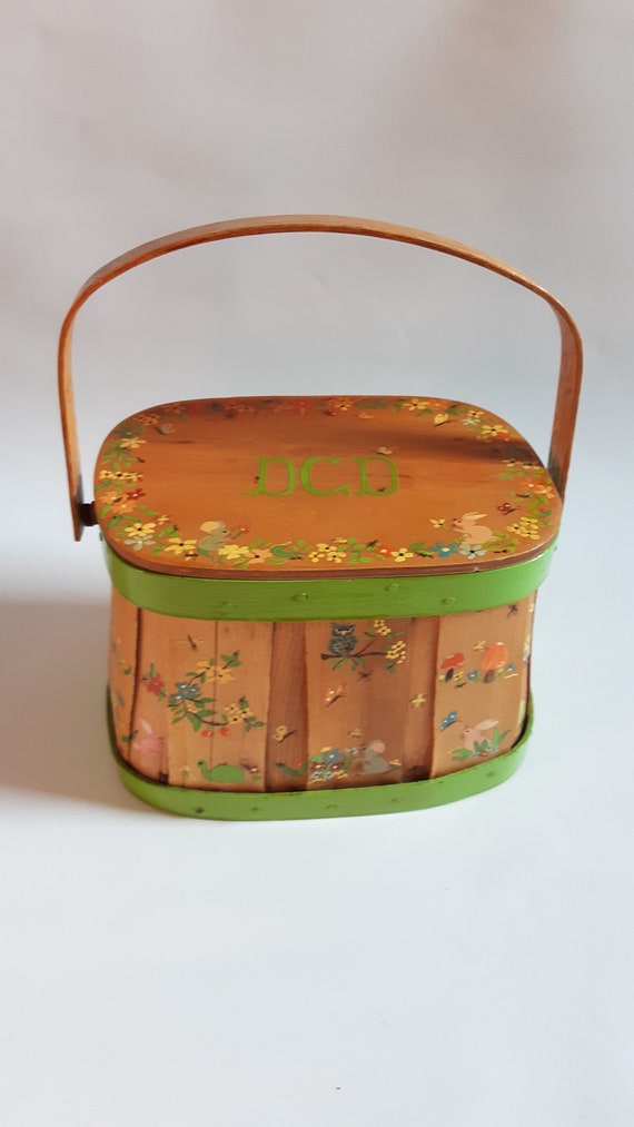 Adorable Vintage Hand Painted Sewing Basket Purse 