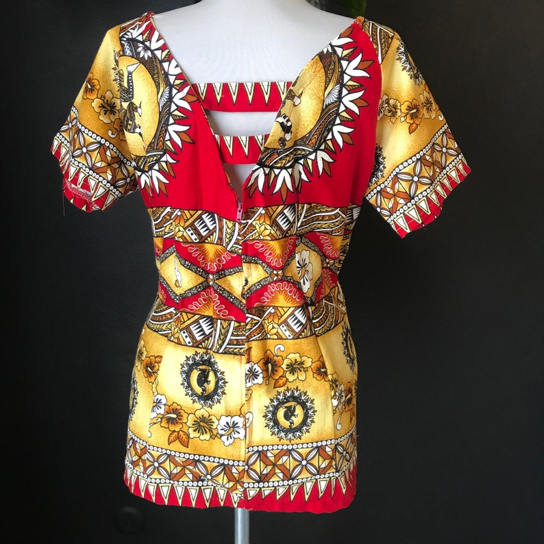 Vintage 1960s Hawaiian print barkcloth shirt blouse Rockabilly
