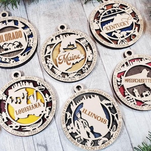 United States 3D State Ornament, Laser Engraved Wood Ornament, all 50 States Available, Christmas gift for Travelers Vacationers, Home State