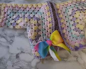 Suéter de boneca de crochê feito à mão: roupas de boneca de 18 polegadas com laço removível