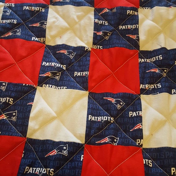 NEW England Patriots crib/lap size quilt